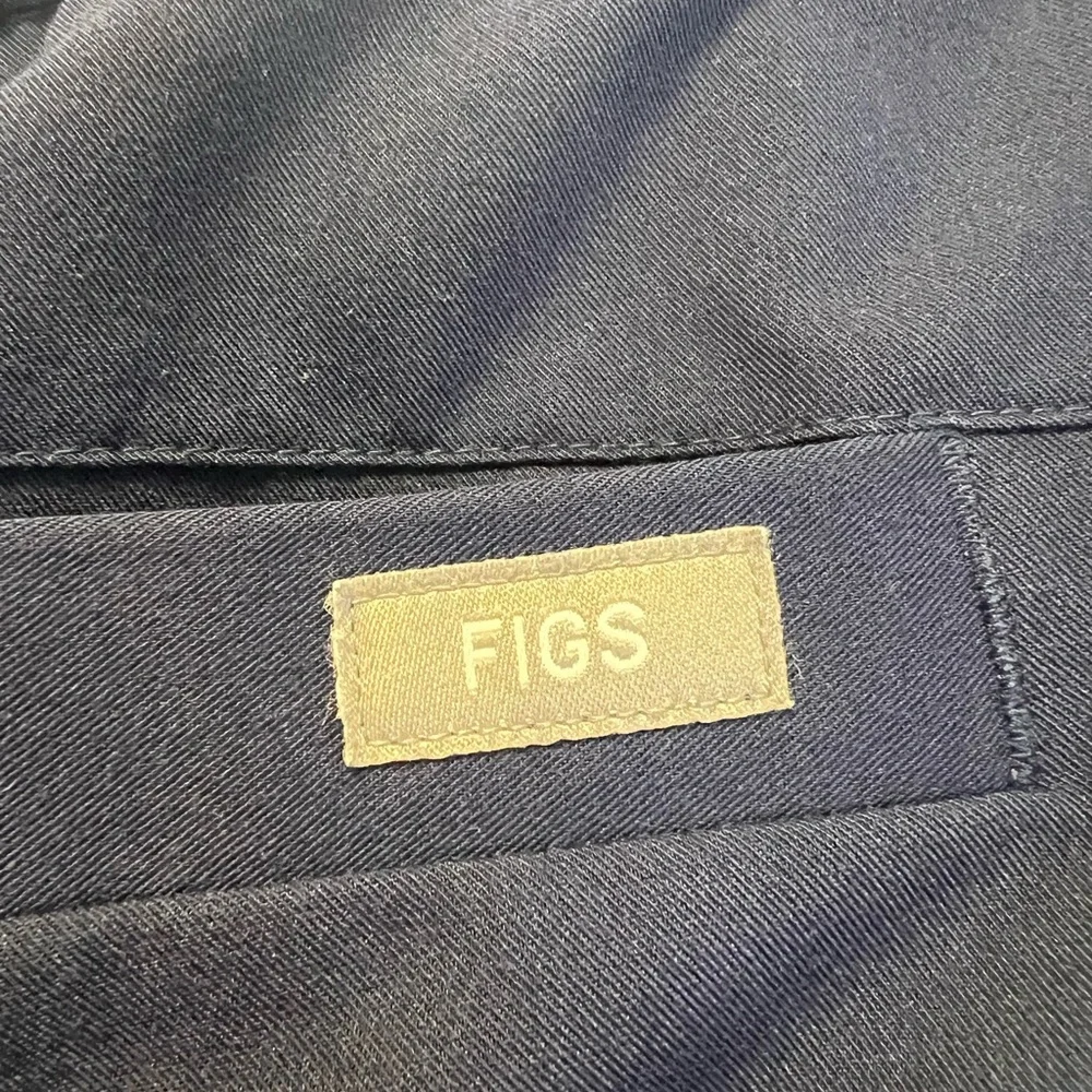 Figs Men's Tansen Jogger Scrub Pants Size Men’s Medium Color Blue